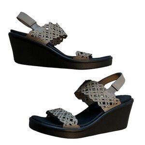 NEW Skechers Cali Luxe Foam Sling Back Wedge Sandals. Gem Details.